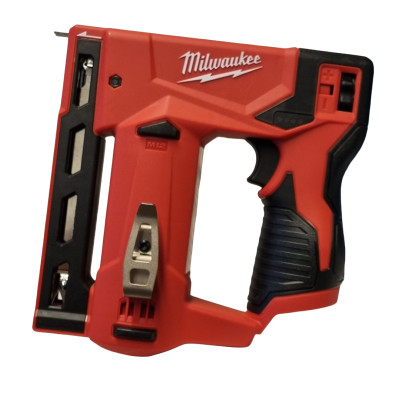 Zszywacz akumulatorowy Milwaukee M12 BST-202X (dwa akumulatory, ładowarka, walizka)
